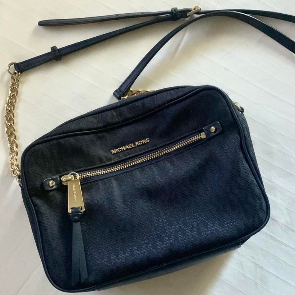 ♡ michael kors monogram purse